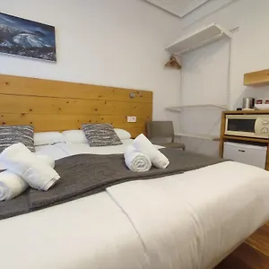 2* Pensionat Urkia